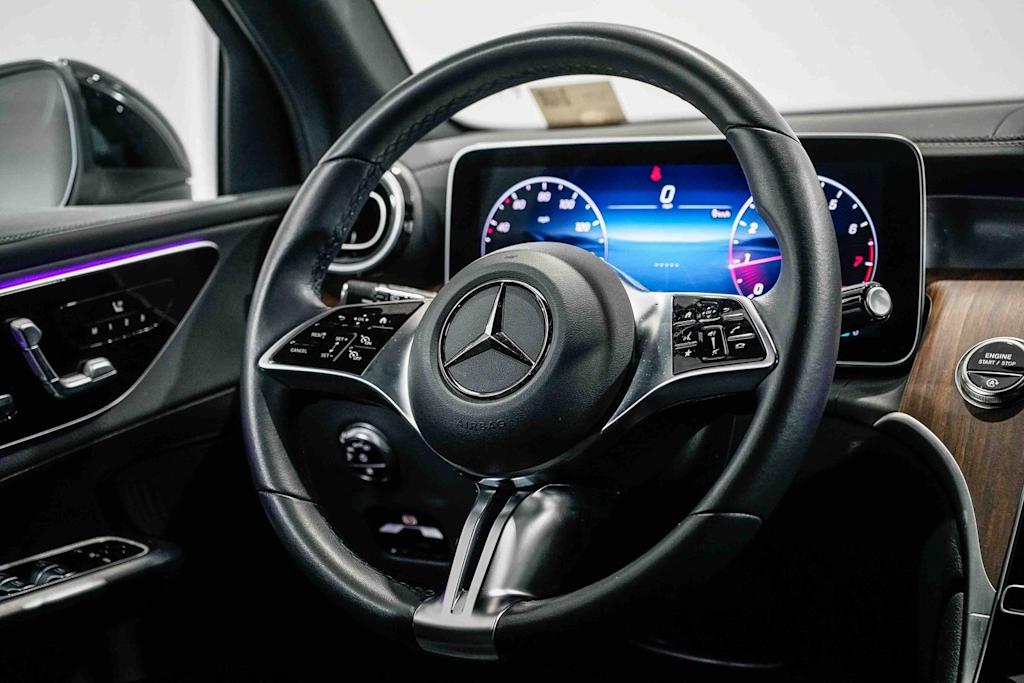 Thumbnail: 2025 Mercedes-Benz GLC - 12