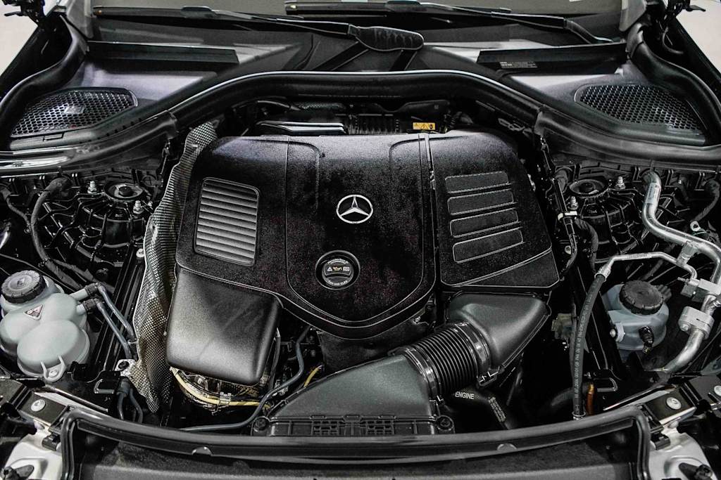 Thumbnail: 2025 Mercedes-Benz GLC - 7