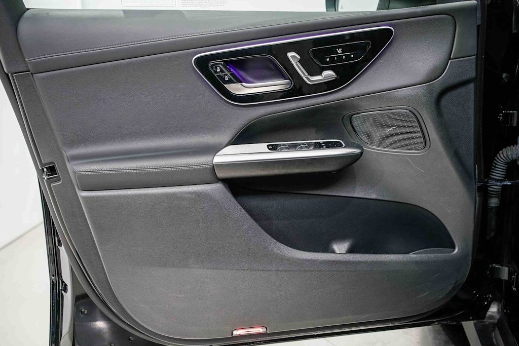 Thumbnail: 2025 Mercedes-Benz GLC - 22