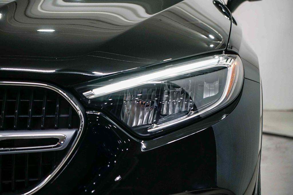 Thumbnail: 2025 Mercedes-Benz GLC - 19