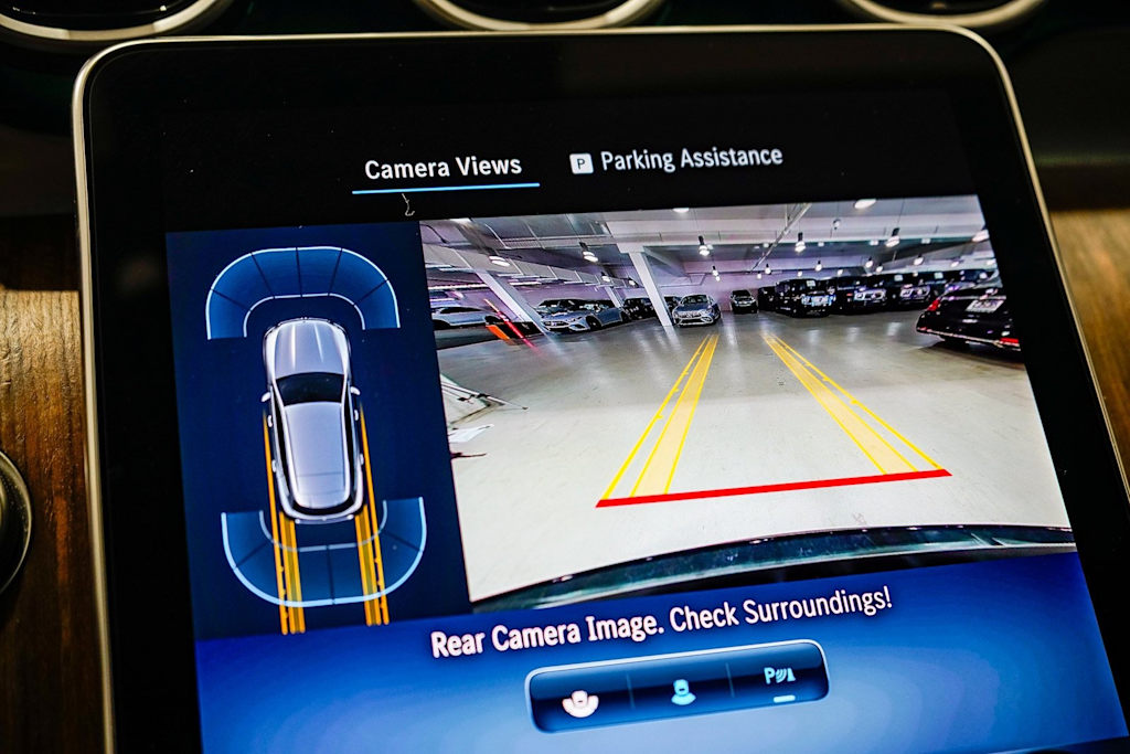 Thumbnail: 2025 Mercedes-Benz GLC - 27