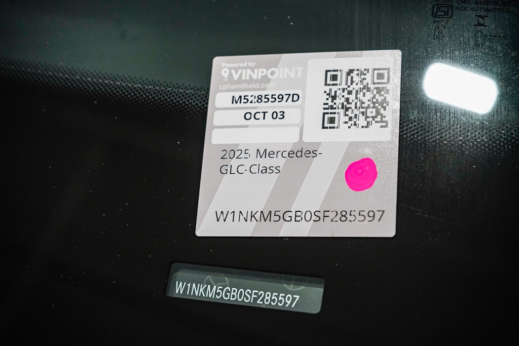 Thumbnail: 2025 Mercedes-Benz GLC - 18