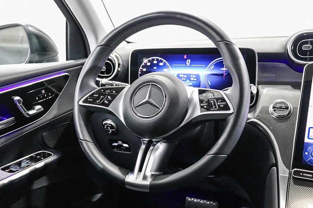 Thumbnail: 2025 Mercedes-Benz GLC - 12