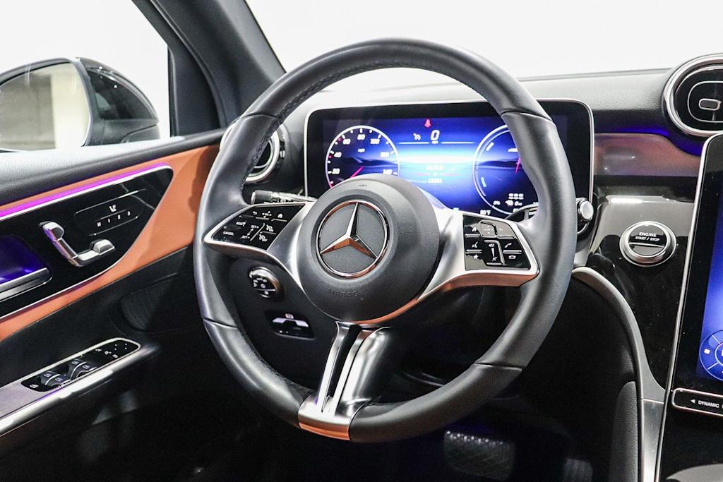 Thumbnail: 2025 Mercedes-Benz GLC - 11