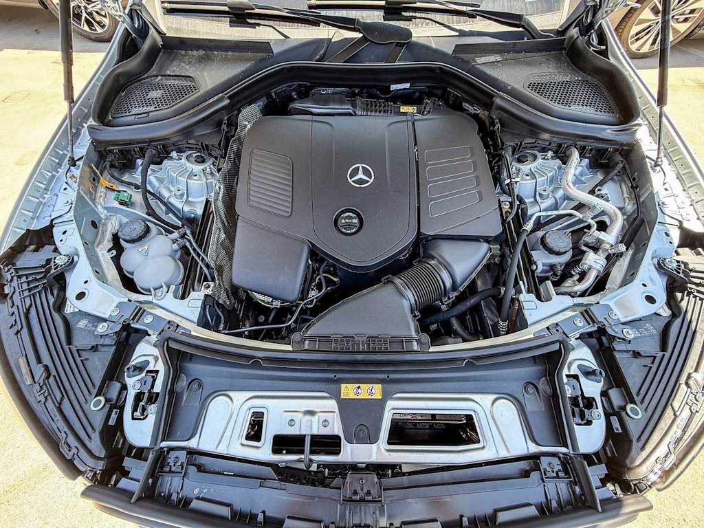 Thumbnail: 2025 Mercedes-Benz GLC - 7