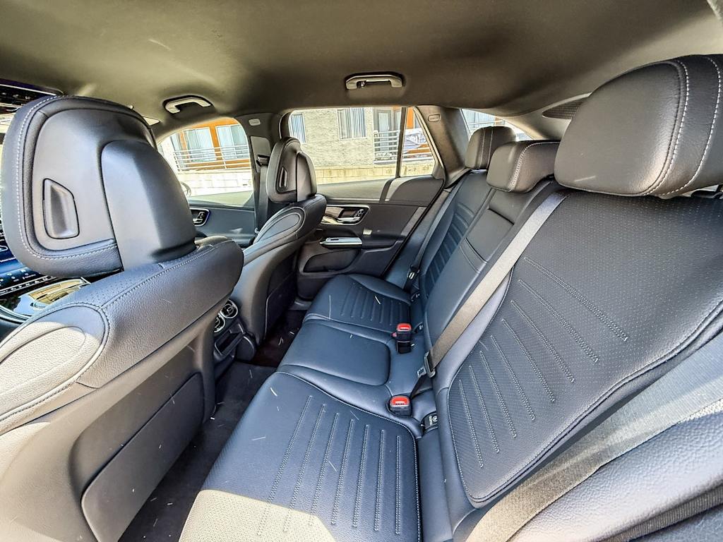 Thumbnail: 2025 Mercedes-Benz GLC - 11