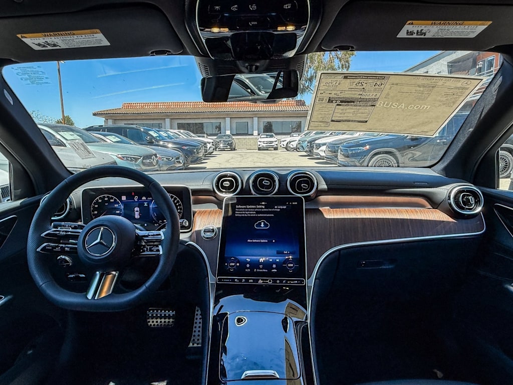 Thumbnail: 2025 Mercedes-Benz GLC - 2