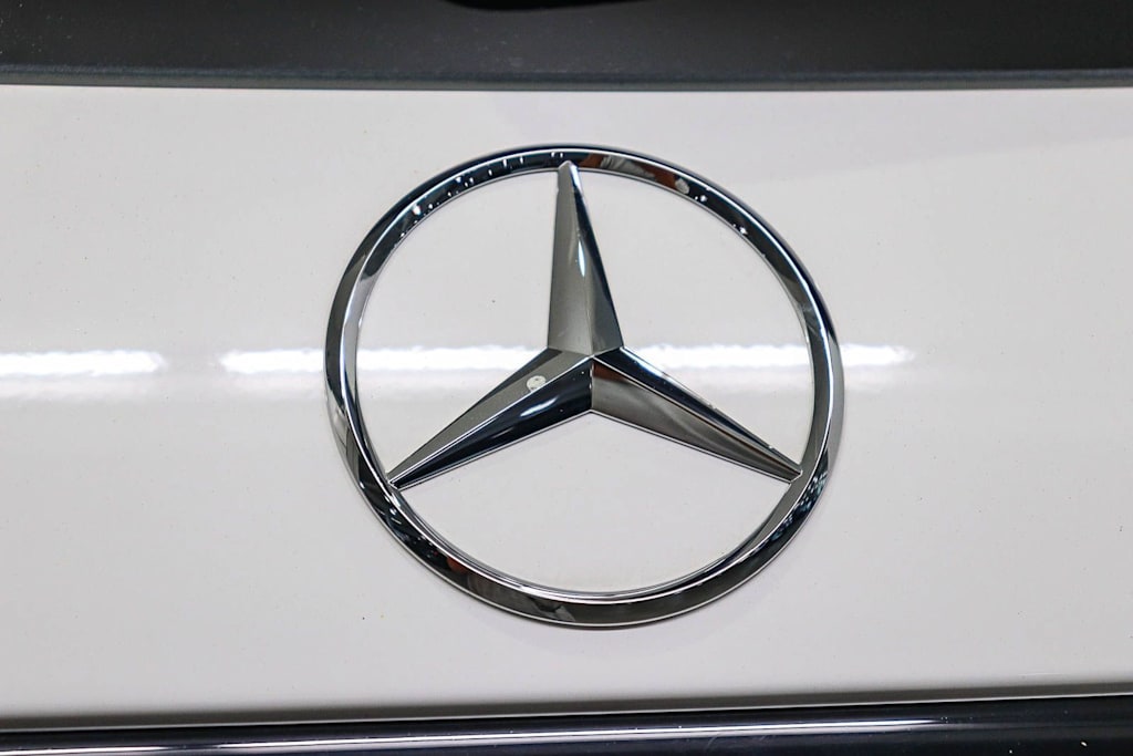 Thumbnail: 2026 Mercedes-Benz GLC - 24