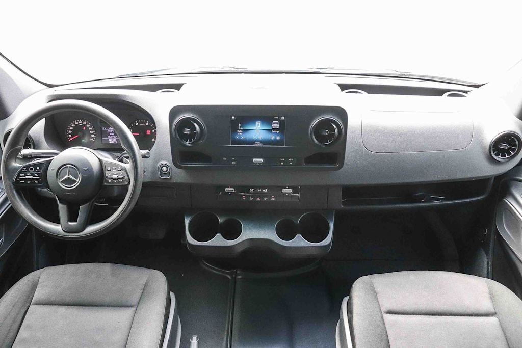 Thumbnail: 2020 Mercedes-Benz Sprinter - 2