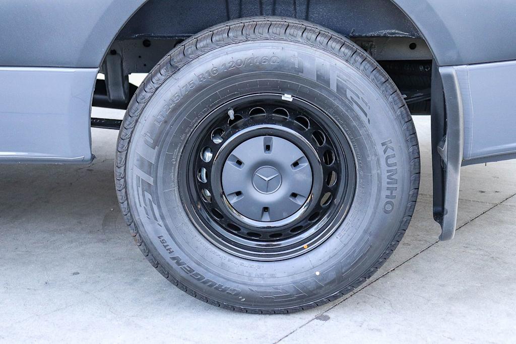 Thumbnail: 2026 Mercedes-Benz Sprinter - 18