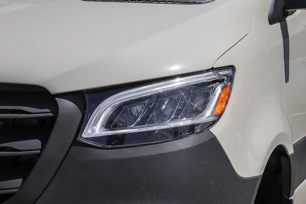 Thumbnail: 2026 Mercedes-Benz Sprinter - 16
