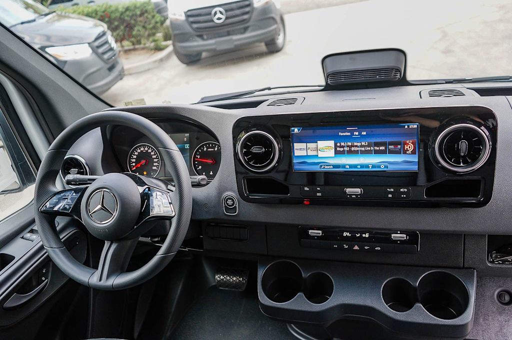 Thumbnail: 2026 Mercedes-Benz Sprinter - 2
