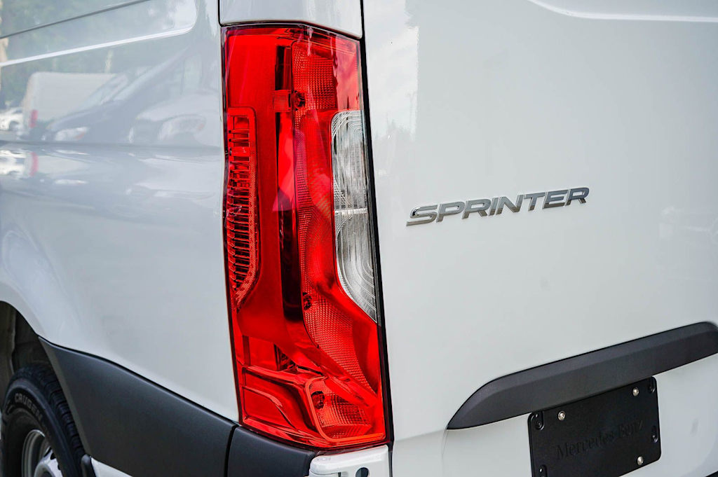 Thumbnail: 2026 Mercedes-Benz Sprinter - 20