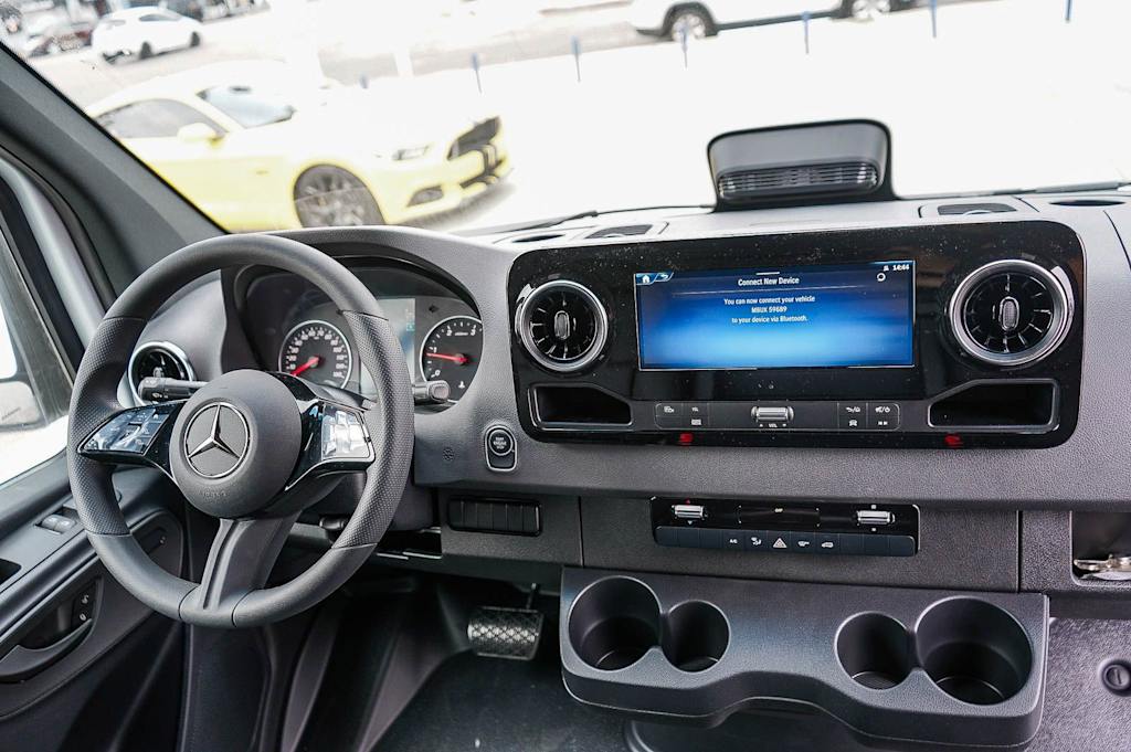 Thumbnail: 2026 Mercedes-Benz Sprinter - 2