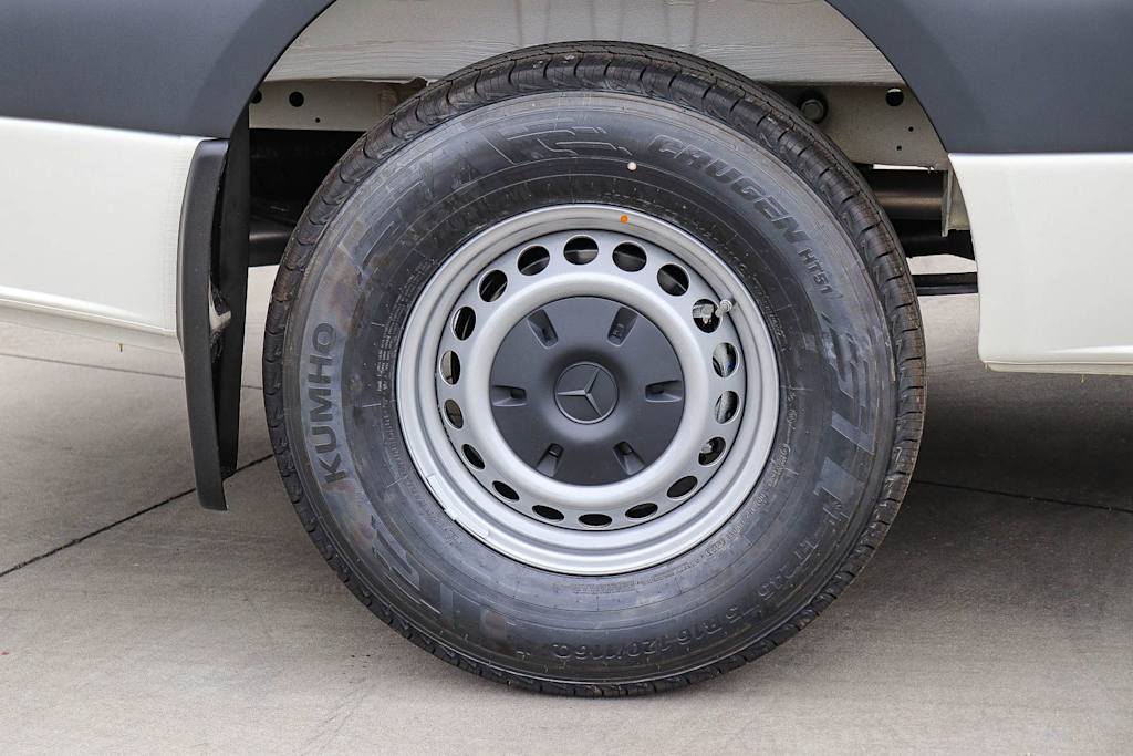 Thumbnail: 2026 Mercedes-Benz Sprinter - 20