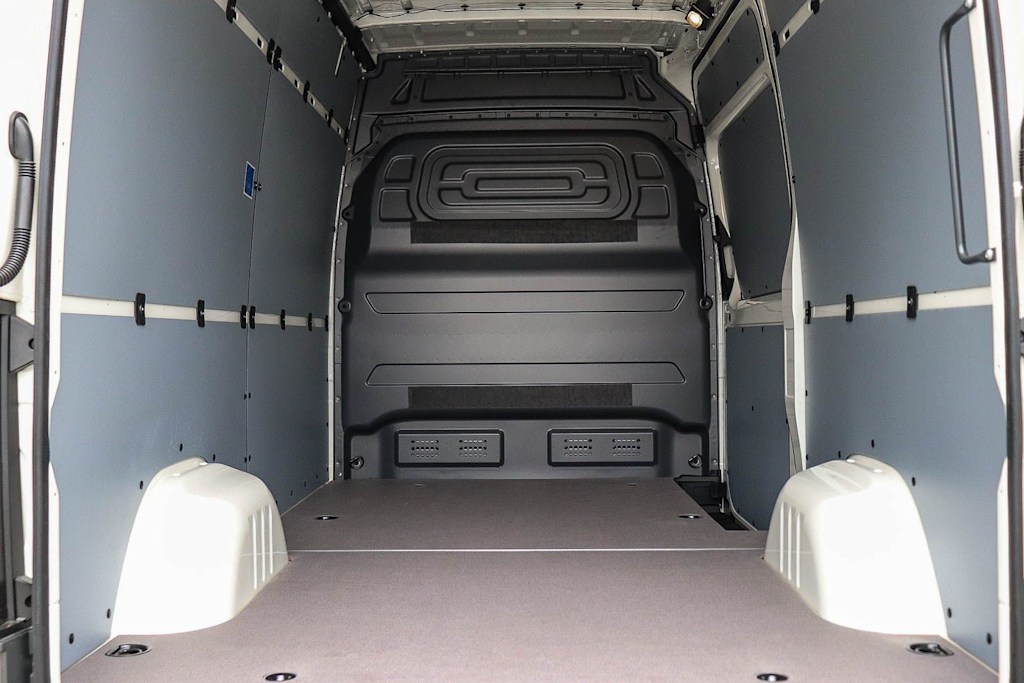 Thumbnail: 2026 Mercedes-Benz Sprinter - 12