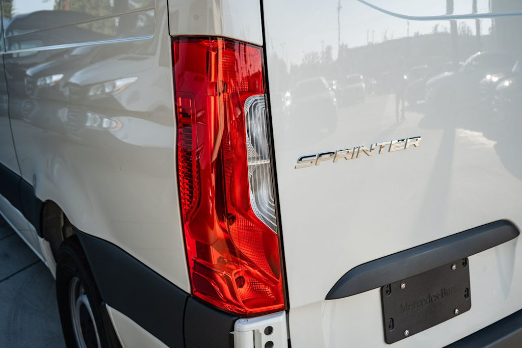 Thumbnail: 2026 Mercedes-Benz Sprinter - 18
