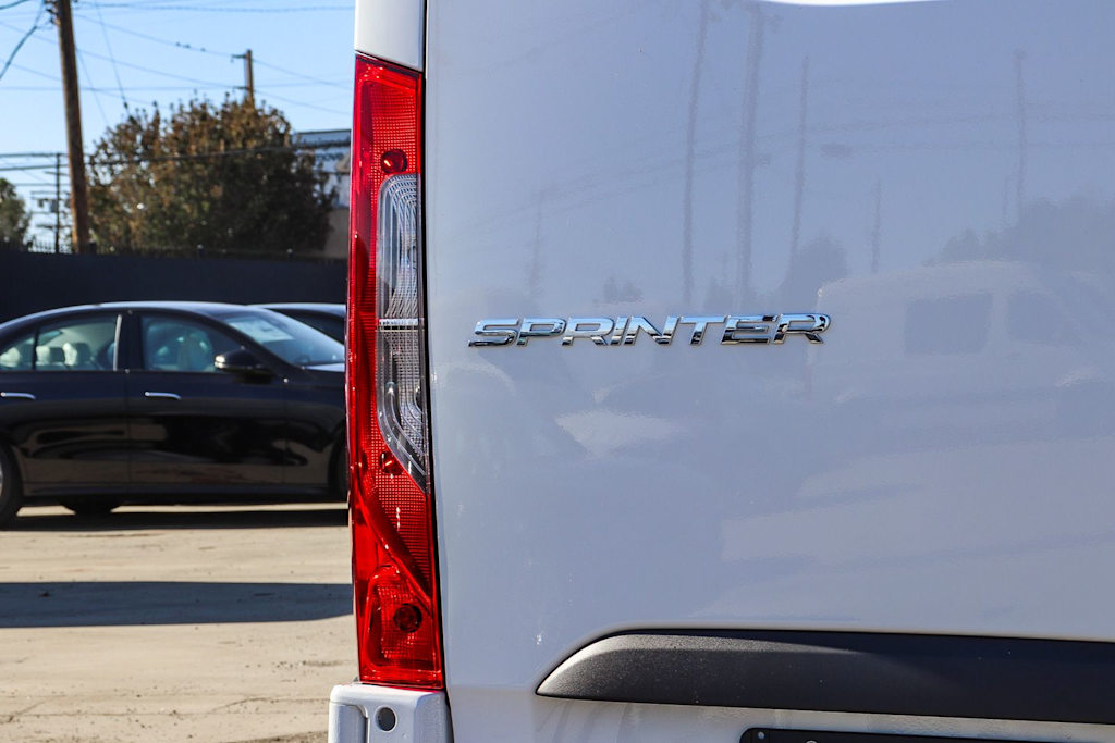 Thumbnail: 2026 Mercedes-Benz Sprinter - 6