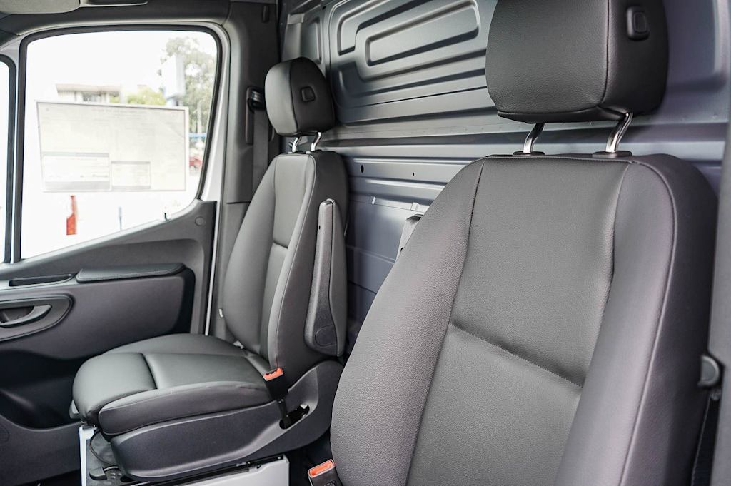 Thumbnail: 2026 Mercedes-Benz Sprinter - 28