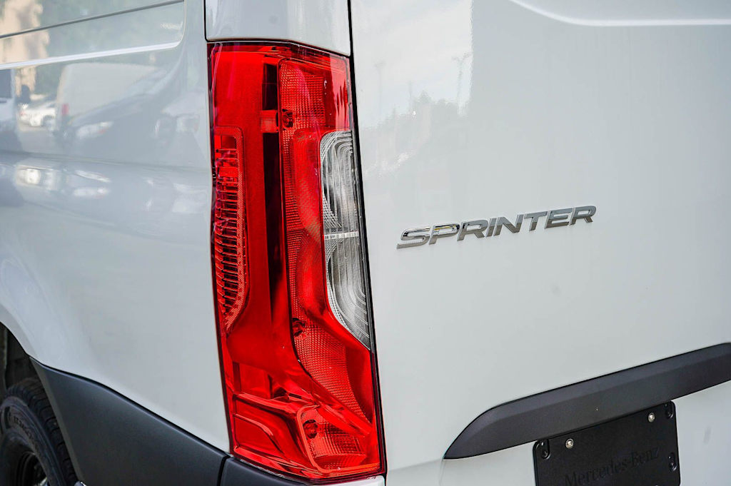 Thumbnail: 2026 Mercedes-Benz Sprinter - 20