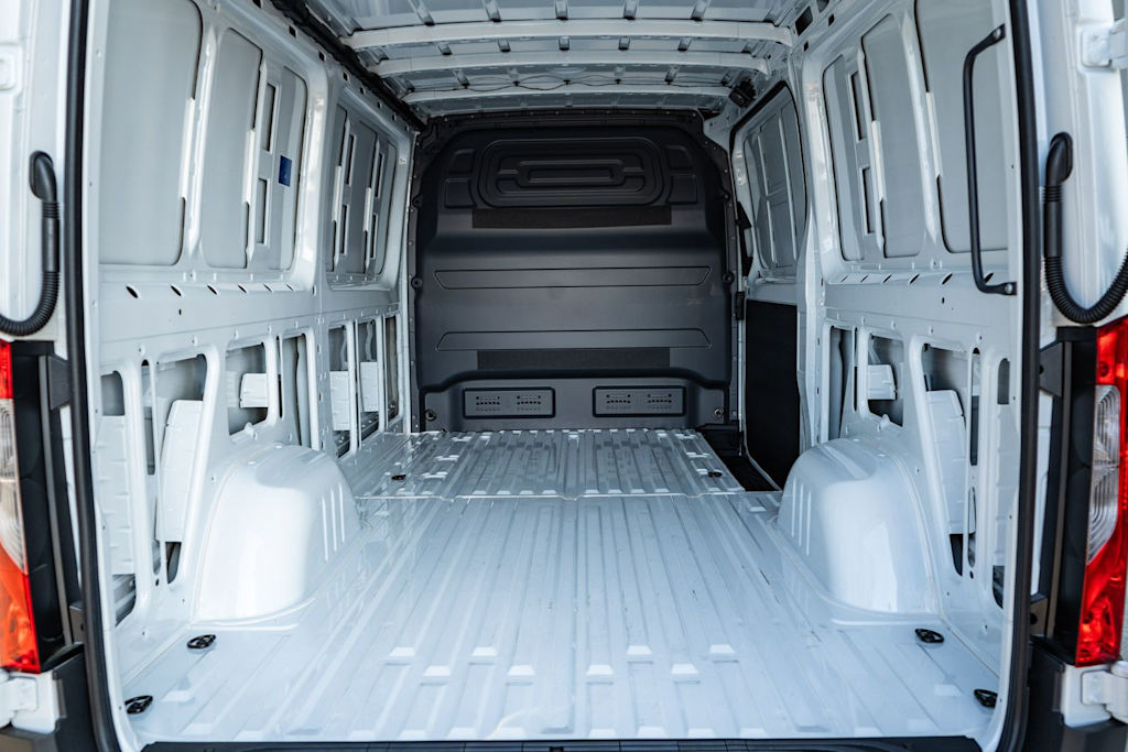 Thumbnail: 2026 Mercedes-Benz Sprinter - 12