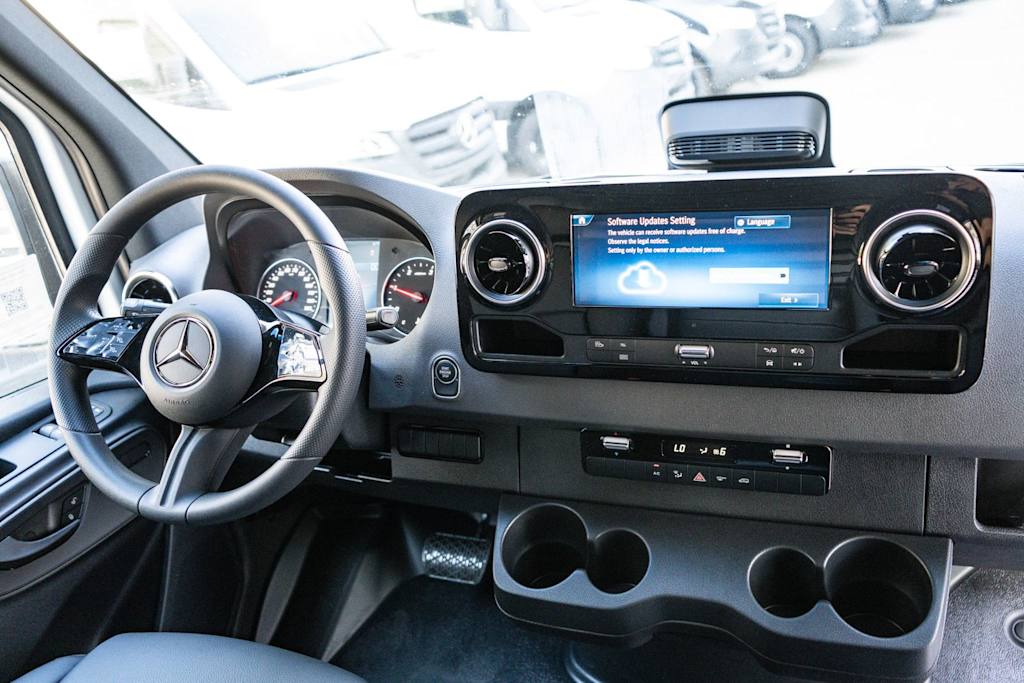 Thumbnail: 2026 Mercedes-Benz Sprinter - 2