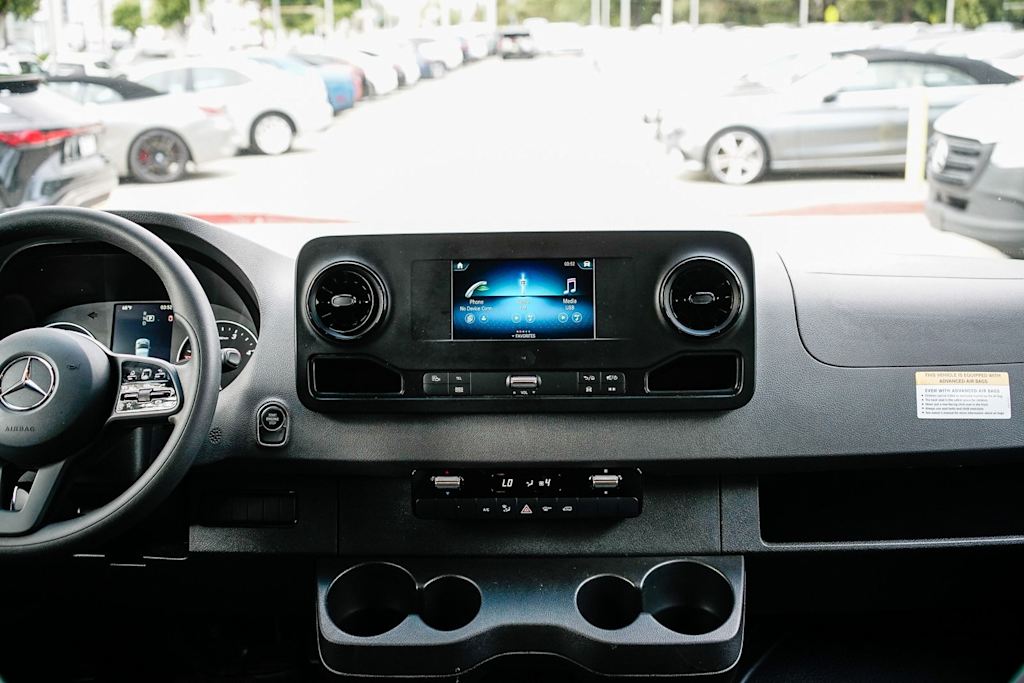 2024 Mercedes-Benz Sprinter 2500 19