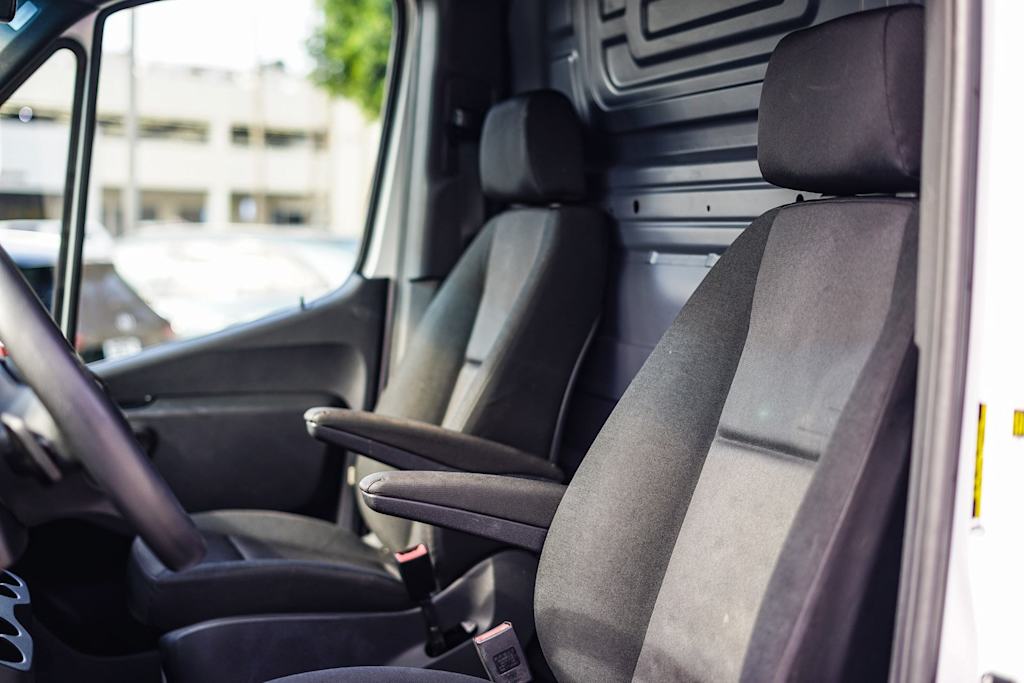 Thumbnail: 2023 Mercedes-Benz Sprinter - 10