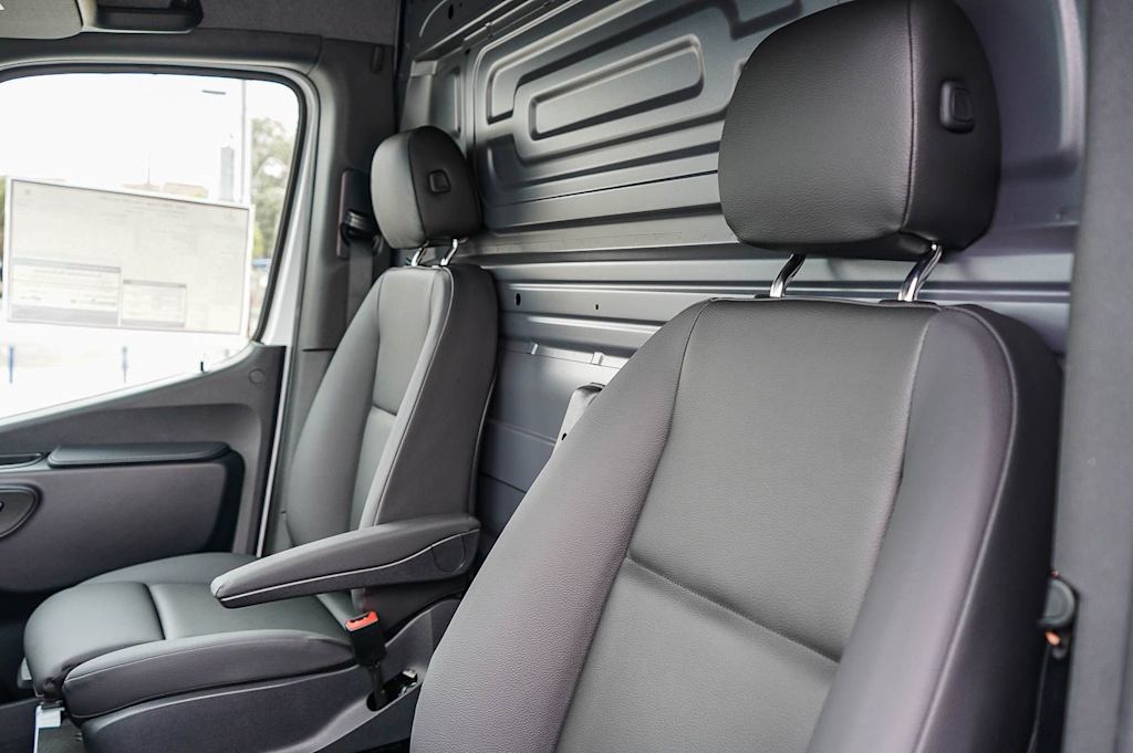 Thumbnail: 2026 Mercedes-Benz Sprinter - 29