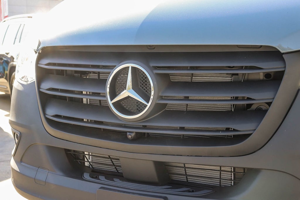 Thumbnail: 2026 Mercedes-Benz Sprinter - 15
