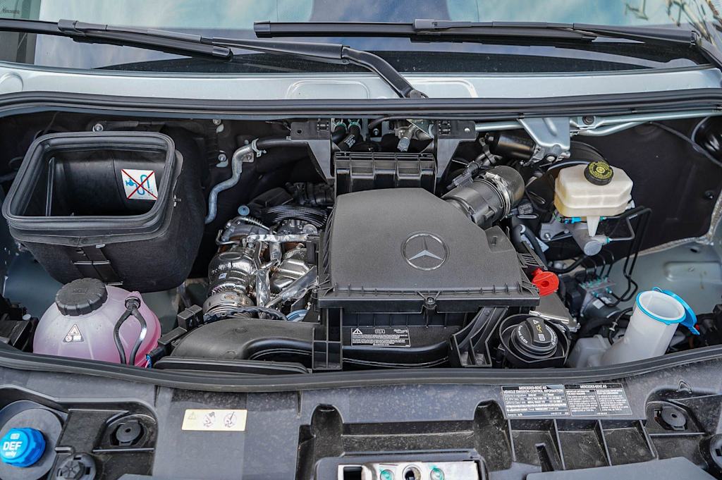 Thumbnail: 2026 Mercedes-Benz Sprinter - 8