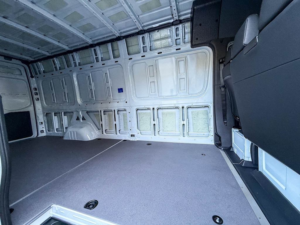 Thumbnail: 2025 Mercedes-Benz Sprinter - 12