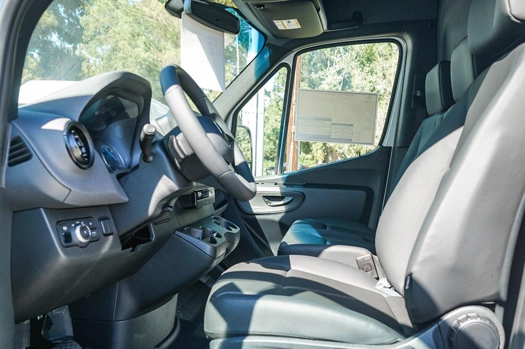 Thumbnail: 2024 Mercedes-Benz eSprinter - 11