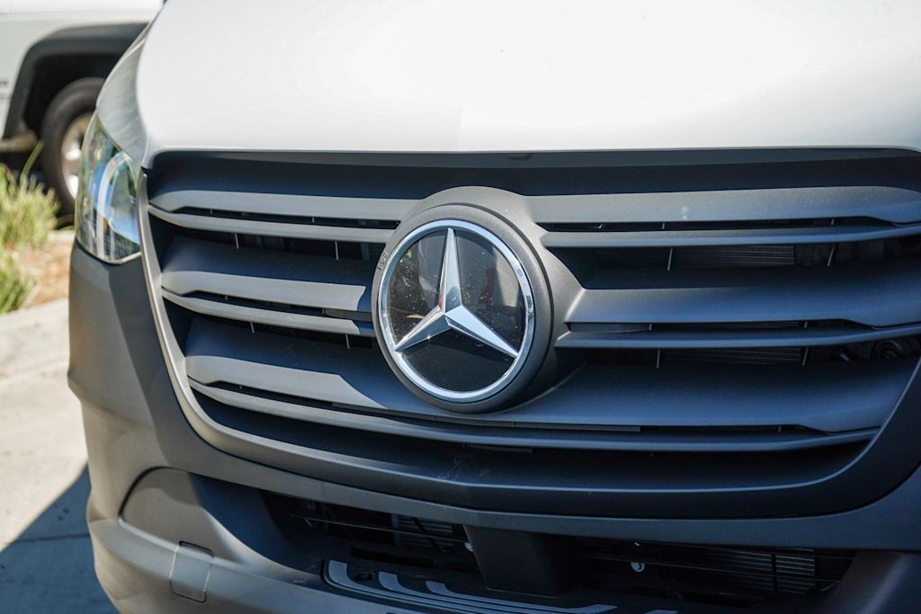 Thumbnail: 2024 Mercedes-Benz eSprinter - 6