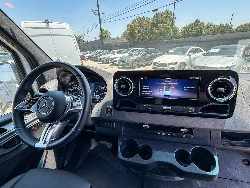 Thumbnail: 2024 Mercedes-Benz eSprinter - 8