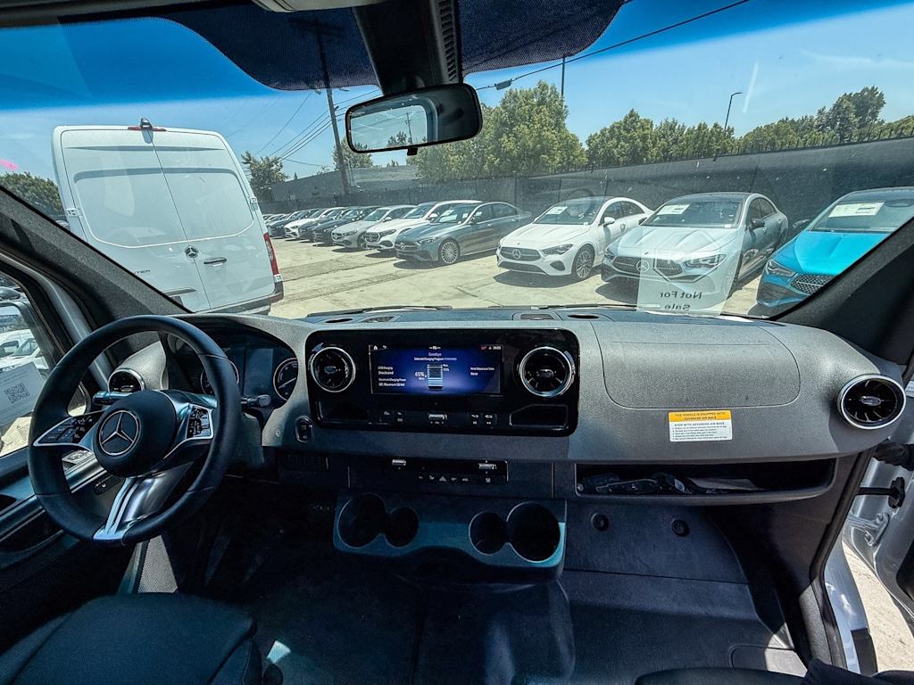 Thumbnail: 2024 Mercedes-Benz eSprinter - 2