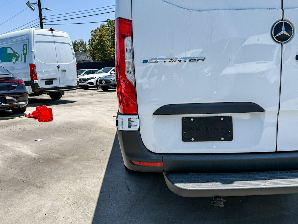 Thumbnail: 2024 Mercedes-Benz eSprinter - 16