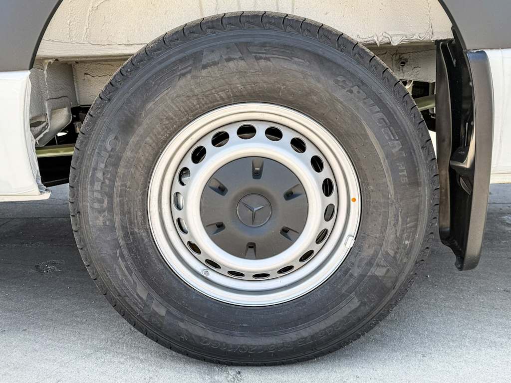 Thumbnail: 2024 Mercedes-Benz eSprinter - 5
