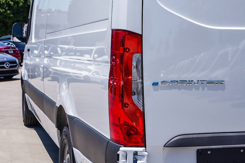 Thumbnail: 2024 Mercedes-Benz eSprinter - 16