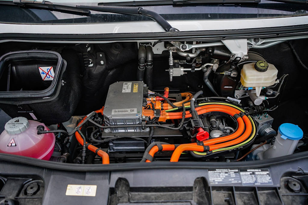 Thumbnail: 2024 Mercedes-Benz eSprinter - 8