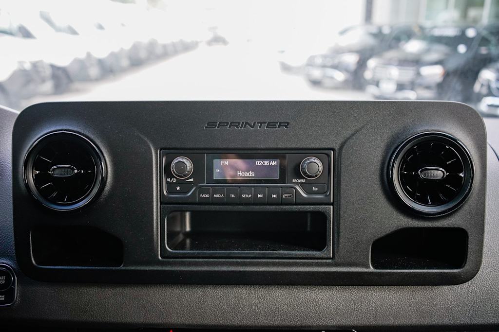 Thumbnail: 2024 Mercedes-Benz eSprinter - 20