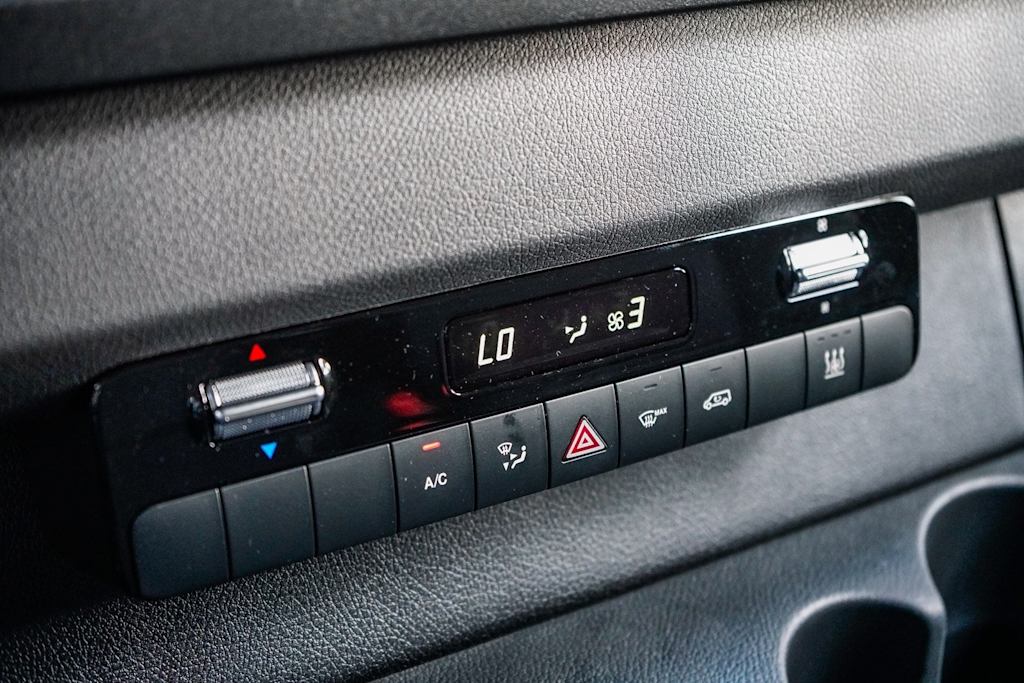 Thumbnail: 2024 Mercedes-Benz eSprinter - 24