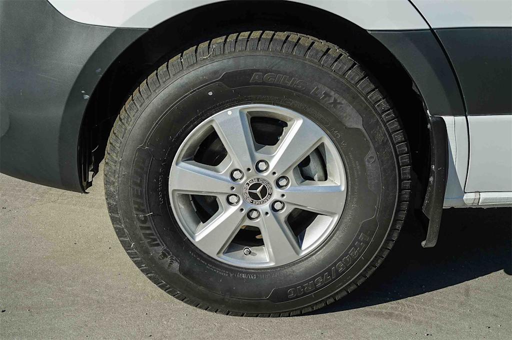 Thumbnail: 2024 Mercedes-Benz eSprinter - 7