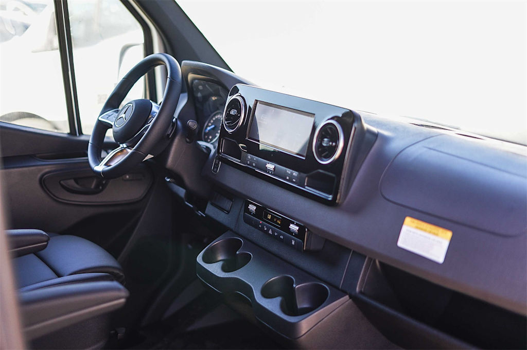 Thumbnail: 2024 Mercedes-Benz eSprinter - 2