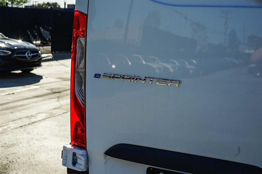 Thumbnail: 2024 Mercedes-Benz eSprinter - 6