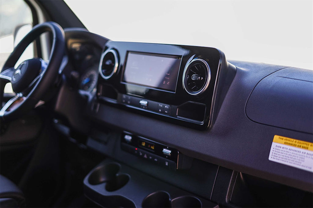 Thumbnail: 2024 Mercedes-Benz eSprinter - 9