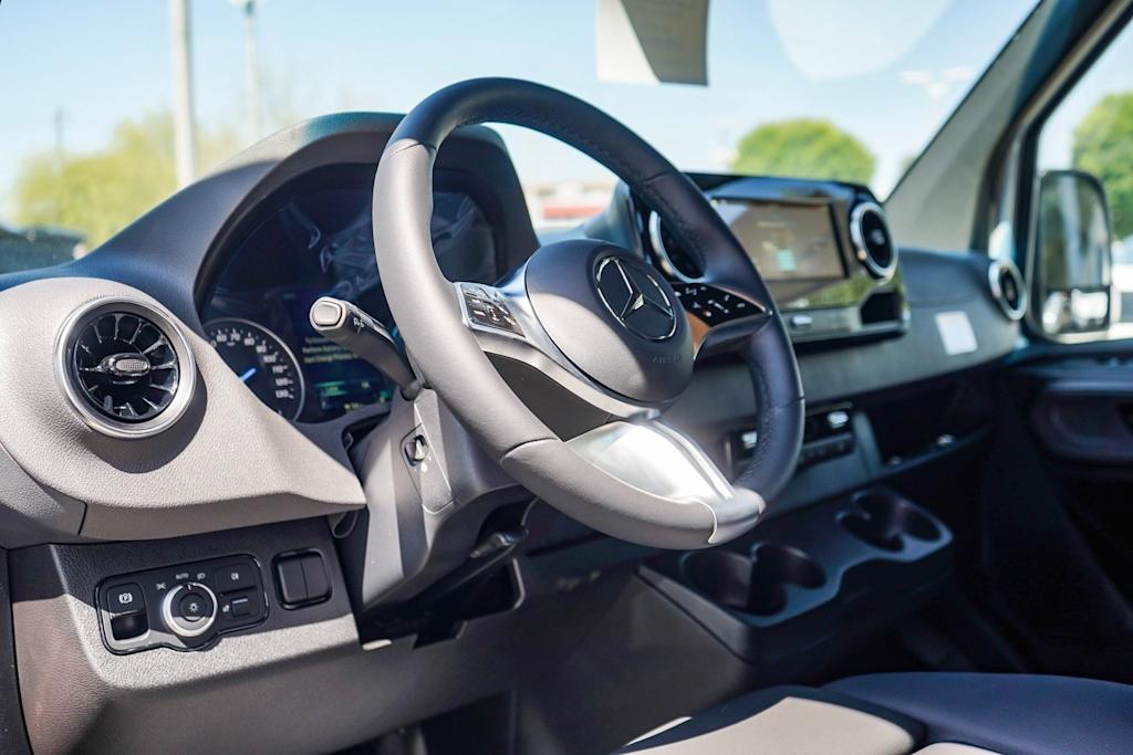 Thumbnail: 2024 Mercedes-Benz eSprinter - 2