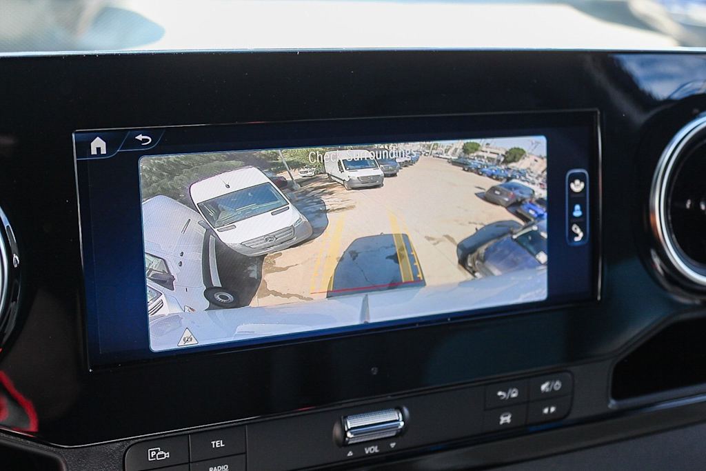 Thumbnail: 2024 Mercedes-Benz eSprinter - 23