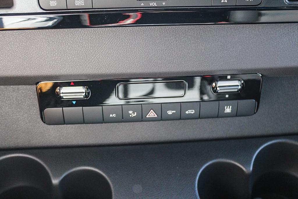 Thumbnail: 2024 Mercedes-Benz eSprinter - 19