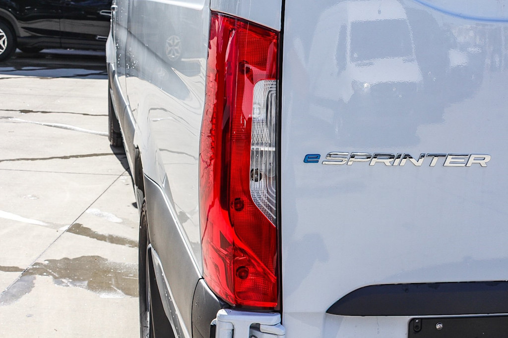 Thumbnail: 2024 Mercedes-Benz eSprinter - 4